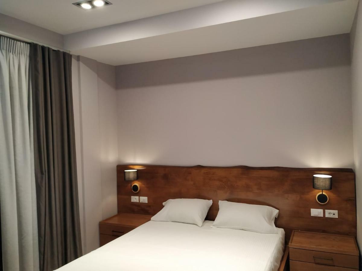 Hotel Pelikan ディヴィアーケ エクステリア 写真