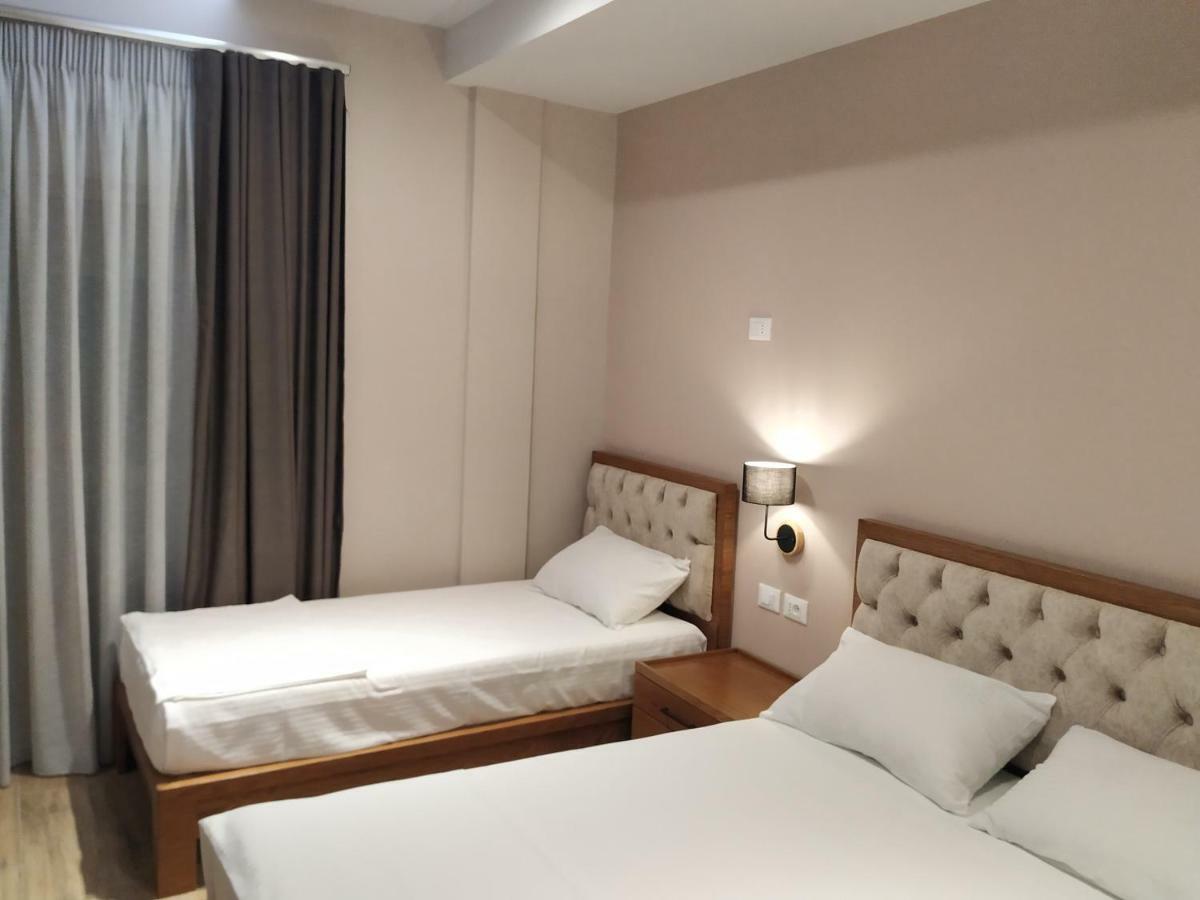 Hotel Pelikan ディヴィアーケ エクステリア 写真