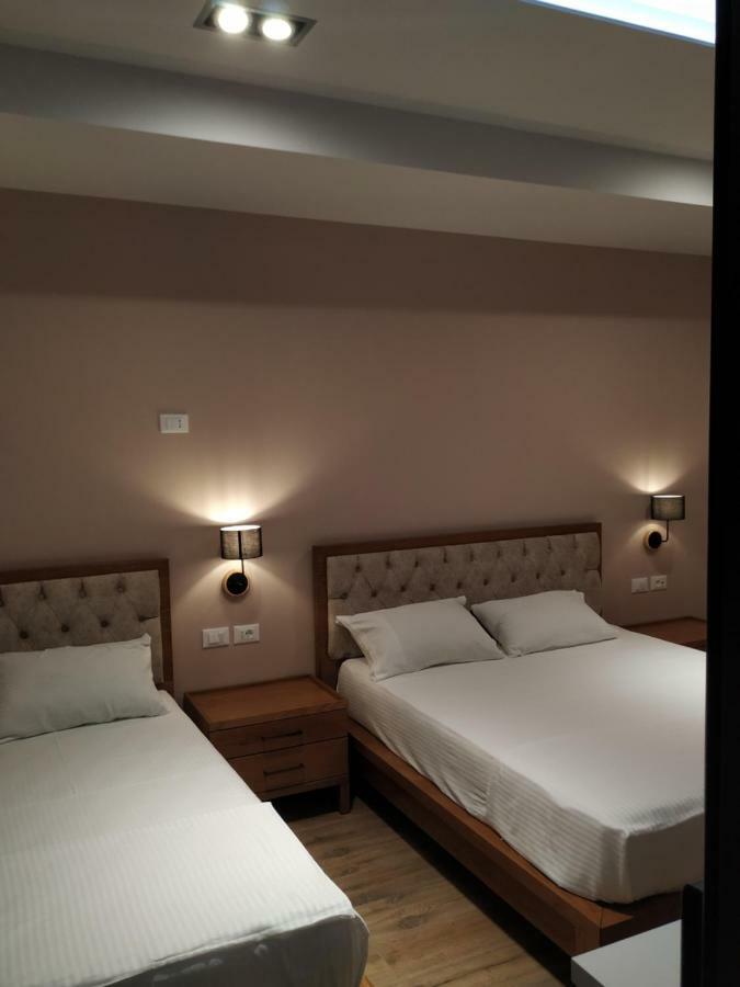 Hotel Pelikan ディヴィアーケ エクステリア 写真